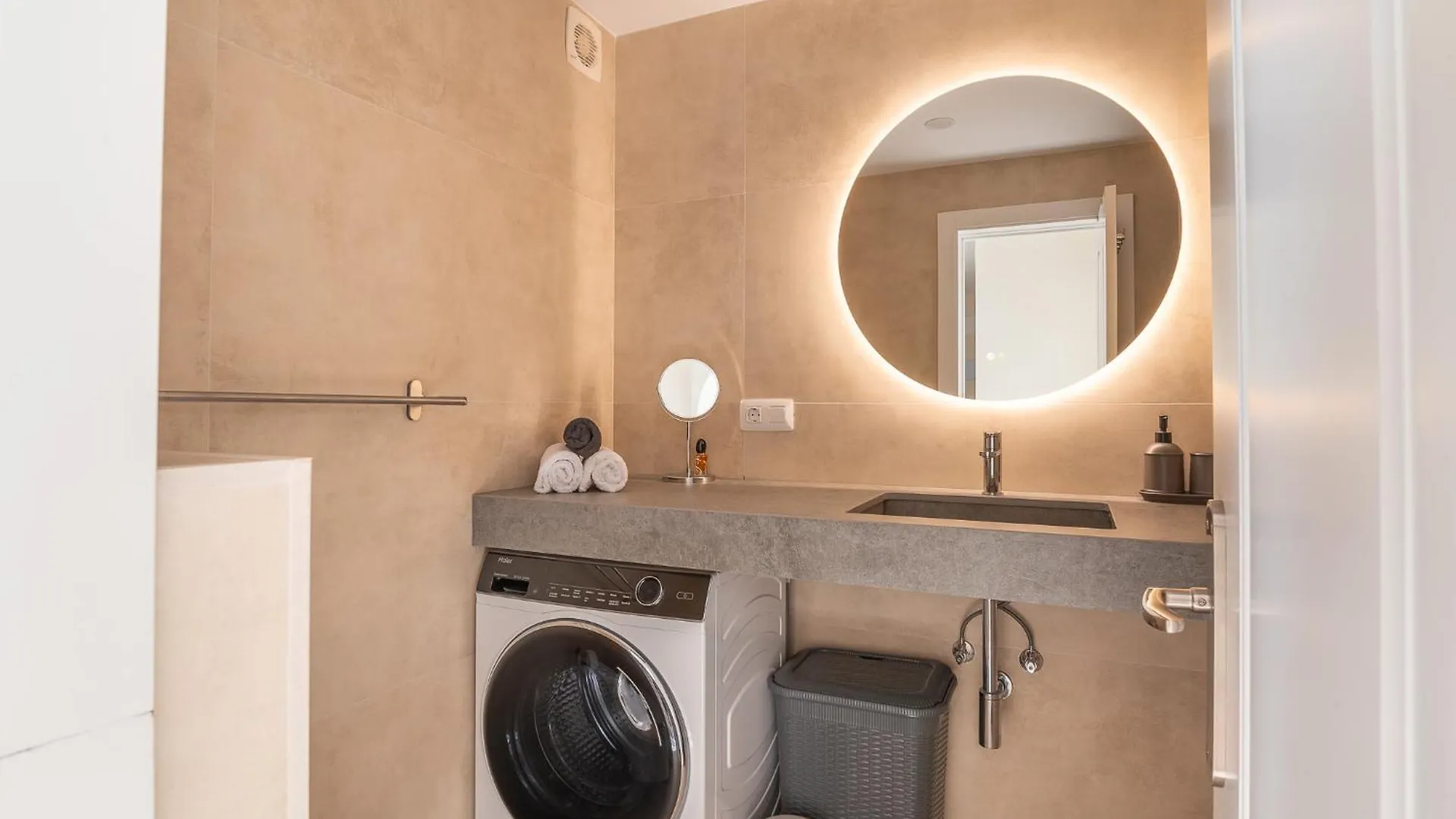 2 Bedroom Luxury Apartment With Sea View In Los Cristianos Los Cristianos  0*, Los Cristianos (Tenerife) Spain
