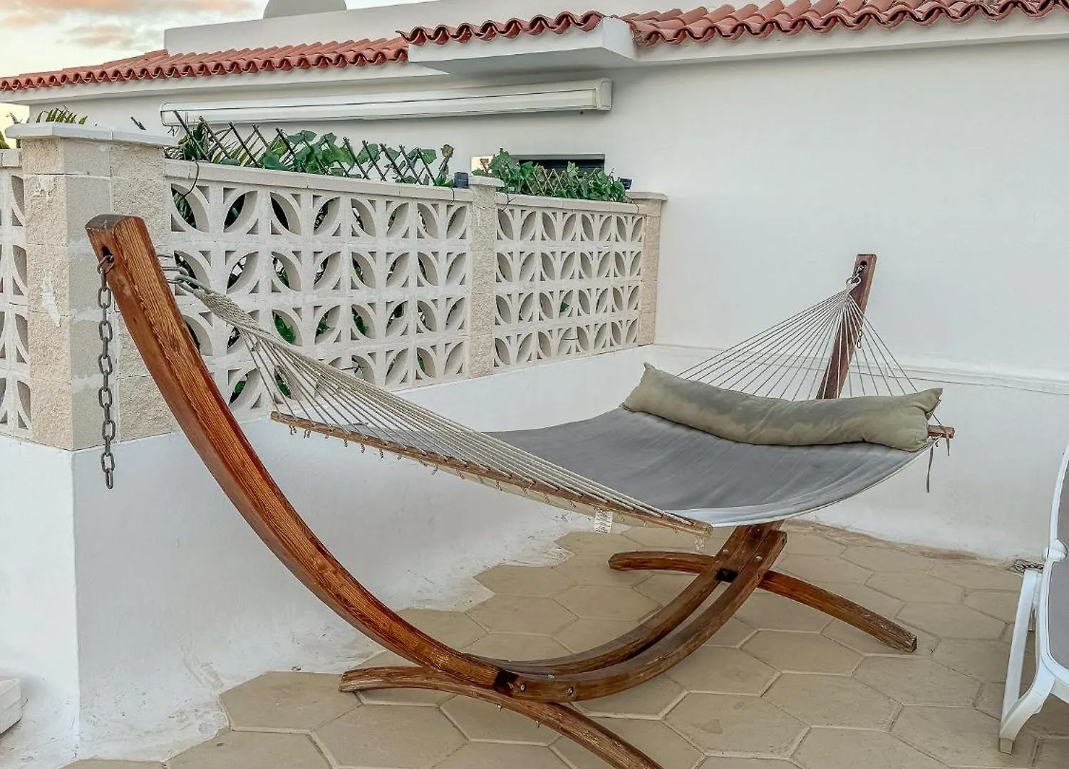 2 Bedroom Luxury Apartment With Sea View In Los Cristianos Los Cristianos  Los Cristianos (Tenerife)