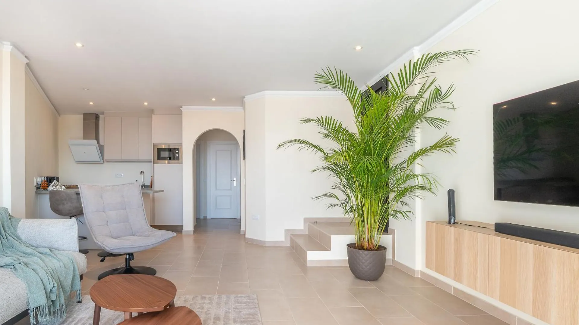 2 Bedroom Luxury Apartment With Sea View In Los Cristianos Los Cristianos  0*, Los Cristianos (Tenerife)